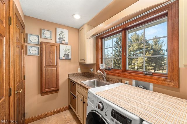 1114 Surrey Circle, Ashland, OH 44805