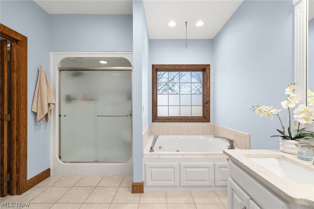 1114 Surrey Circle, Ashland, OH 44805