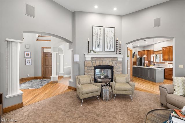 1114 Surrey Circle, Ashland, OH 44805