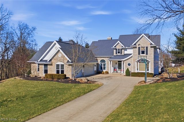 1114 Surrey Circle, Ashland, OH 44805