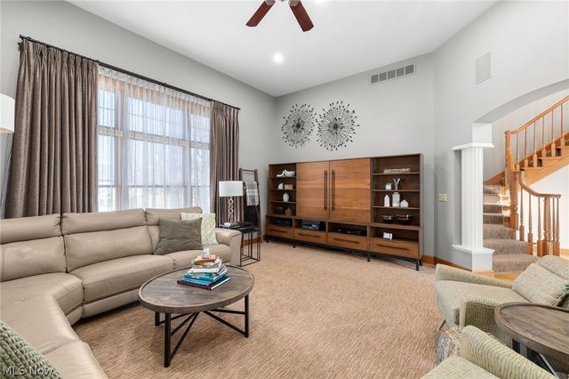 1114 Surrey Circle, Ashland, OH 44805