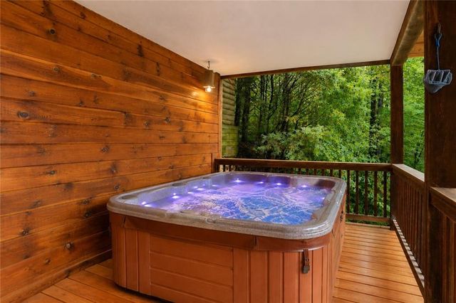 372 Mountain View Road, Ellijay, GA 30540