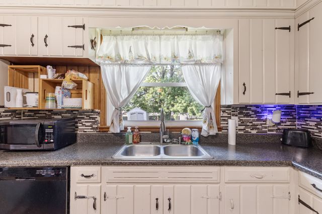508 Needmore Rd, Clarksville, TN 37040