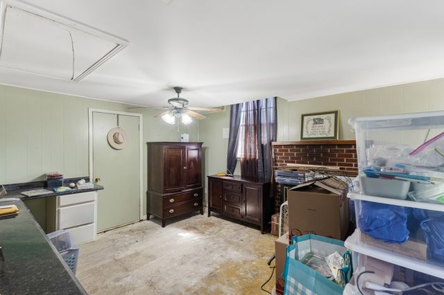 508 Needmore Rd, Clarksville, TN 37040