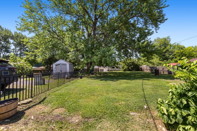 508 Needmore Rd, Clarksville, TN 37040