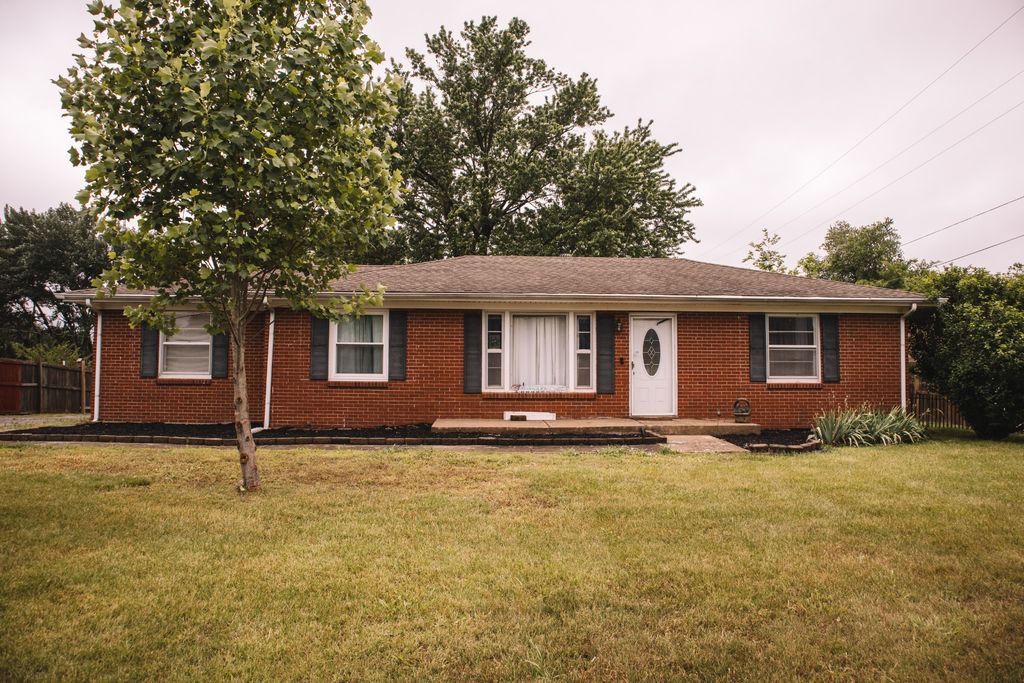 508 Needmore Rd, Clarksville, TN 37040
