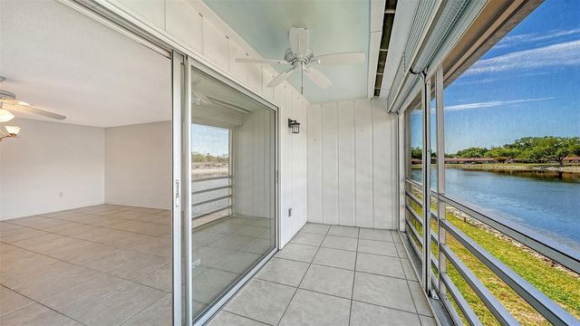 4458 NARRAGANSET TRAIL 93A, Sarasota, FL 34233