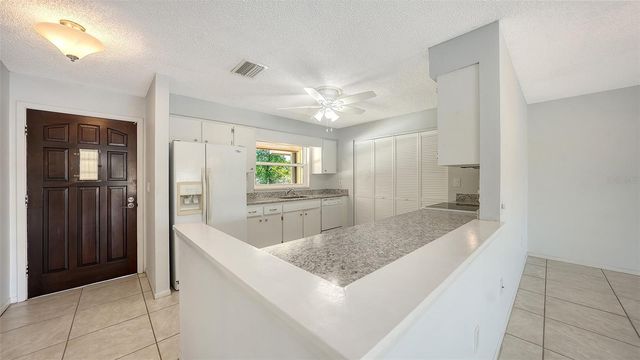4458 NARRAGANSET TRAIL 93A, Sarasota, FL 34233