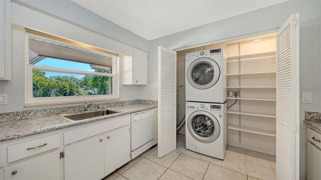 4458 NARRAGANSET TRAIL 93A, Sarasota, FL 34233