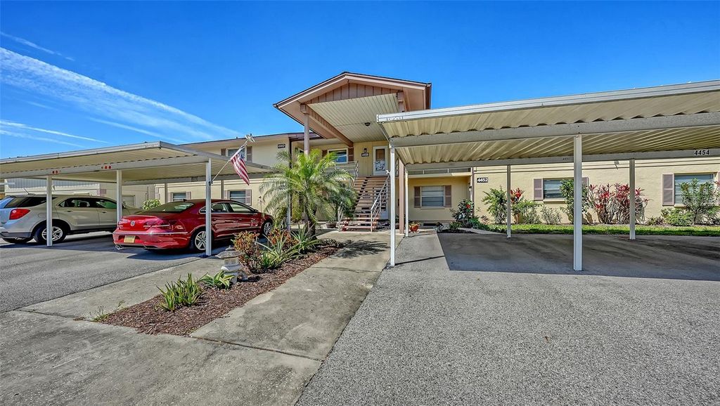 4458 NARRAGANSET TRAIL 93A, Sarasota, FL 34233