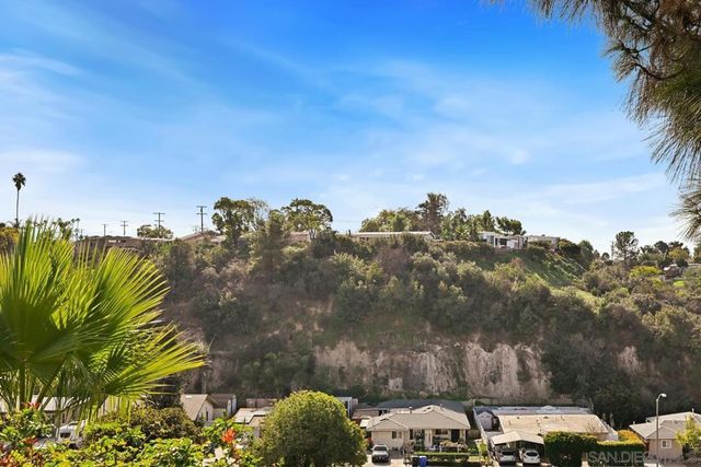 6371 Celia Vista Dr, San Diego, CA 92115