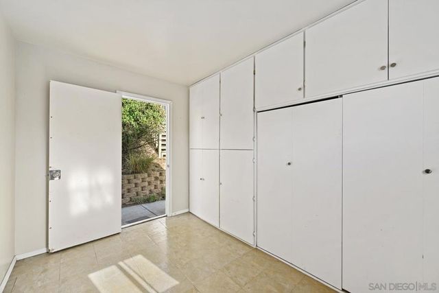 6371 Celia Vista Dr, San Diego, CA 92115