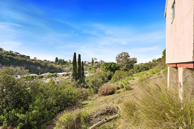 6371 Celia Vista Dr, San Diego, CA 92115