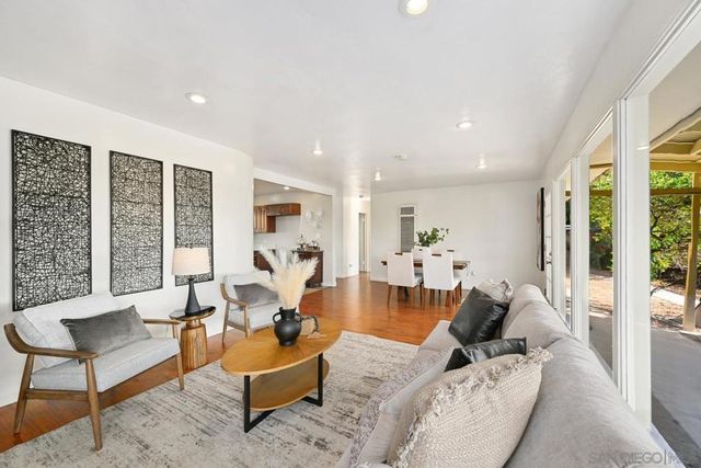 6371 Celia Vista Dr, San Diego, CA 92115