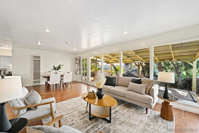 6371 Celia Vista Dr, San Diego, CA 92115