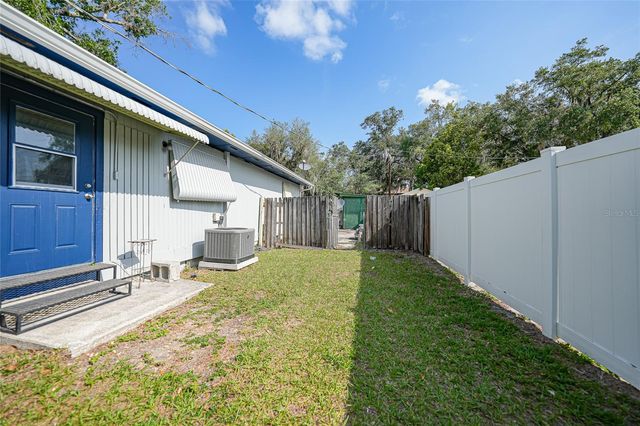 704 N MANATEE AVENUE, Arcadia, FL 34266