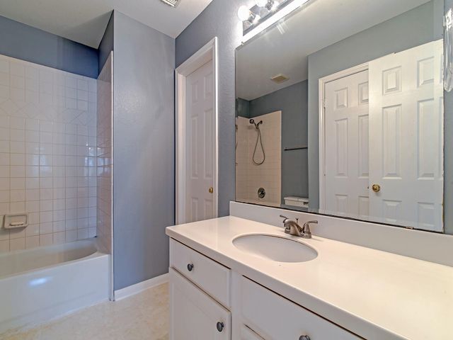 2123 Hill Canyon Court, Sugar Land, TX 77479
