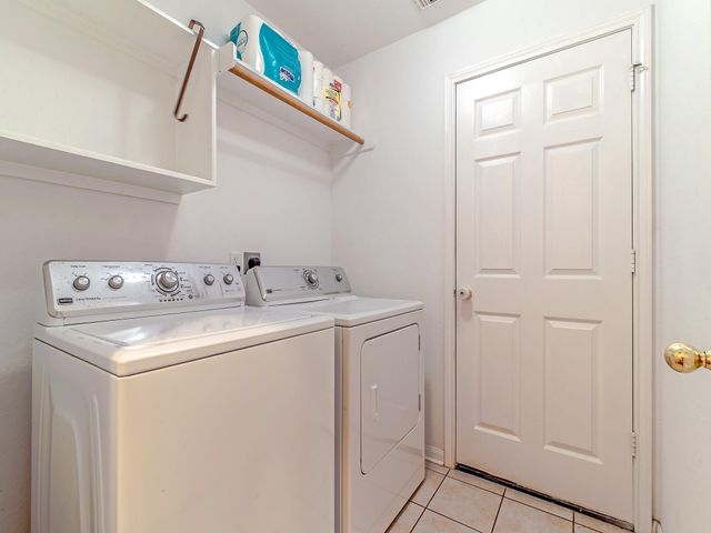 2123 Hill Canyon Court, Sugar Land, TX 77479