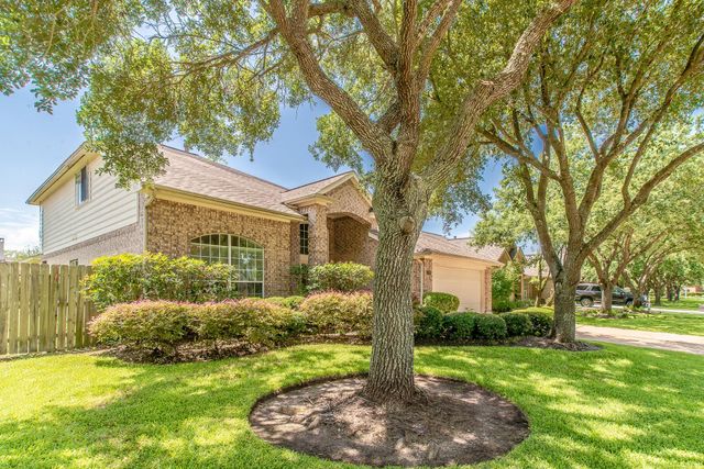 2123 Hill Canyon Court, Sugar Land, TX 77479