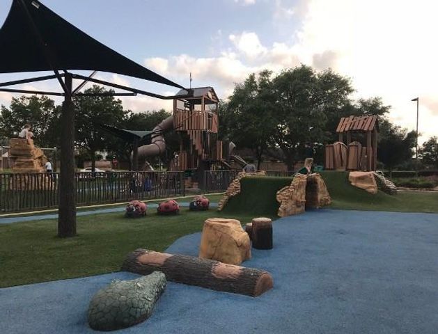 2123 Hill Canyon Court, Sugar Land, TX 77479