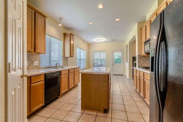 2123 Hill Canyon Court, Sugar Land, TX 77479