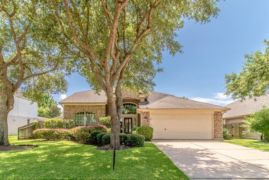 2123 Hill Canyon Court, Sugar Land, TX 77479