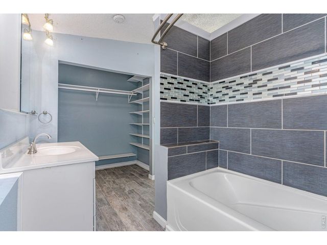 3306 Fairways Dr, Mead, CO 80542