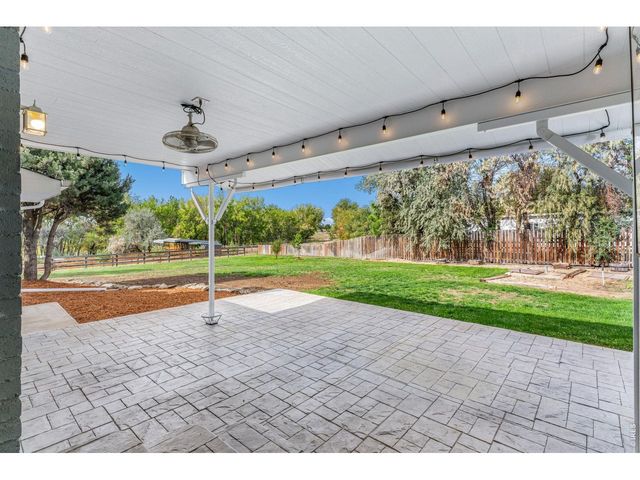 3306 Fairways Dr, Mead, CO 80542