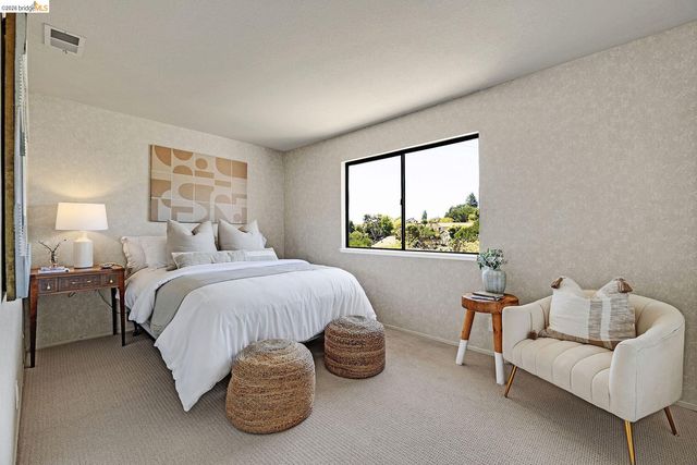 5800 Alderbrook Ct, Castro Valley, CA 94552