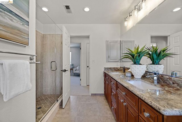 5800 Alderbrook Ct, Castro Valley, CA 94552
