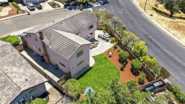 5800 Alderbrook Ct, Castro Valley, CA 94552