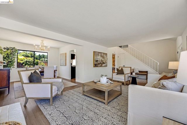 5800 Alderbrook Ct, Castro Valley, CA 94552