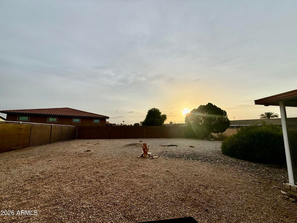14618 N SHIPROCK Drive, Sun City, AZ 85351 — photo 5