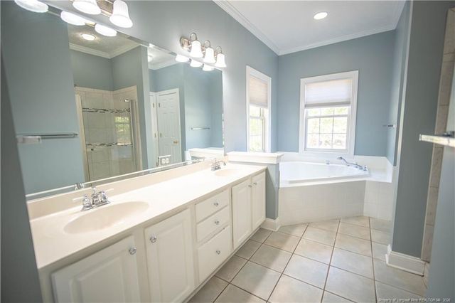 6826 Surrey Road, Fayetteville, NC 28306