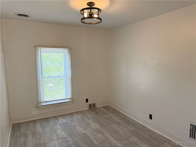 1246 Calumet Avenue, Niagara Falls, NY 14305