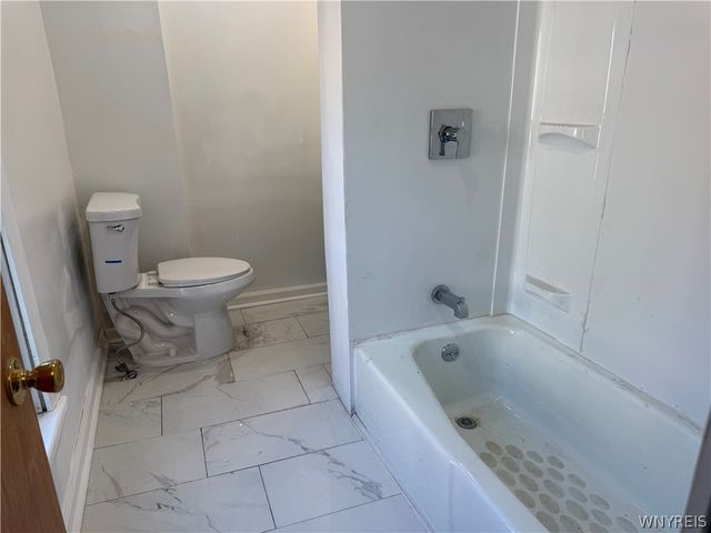 1246 Calumet Avenue, Niagara Falls, NY 14305