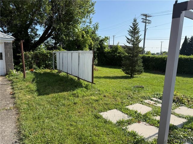 1246 Calumet Avenue, Niagara Falls, NY 14305