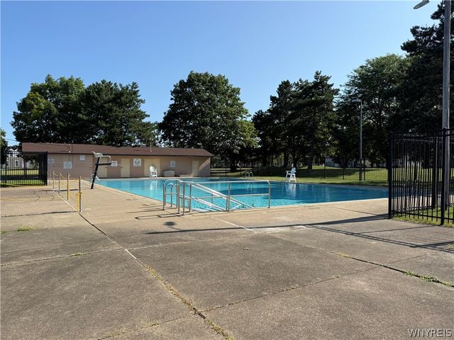1246 Calumet Avenue, Niagara Falls, NY 14305