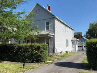 1246 Calumet Avenue, Niagara Falls, NY 14305