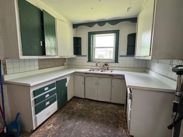 401 Pine Bluff Street, Paris, TX 75460