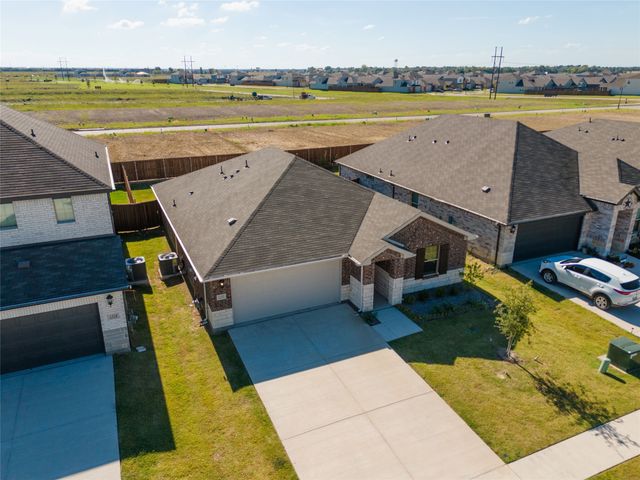 1332 Los Olmos Lane, Crandall, TX 75114