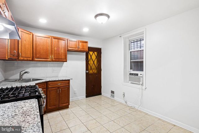 1216 S BONSALL ST, Philadelphia, PA 19146