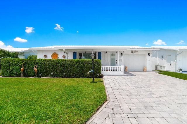 2107 SW 22nd Street, Boynton Beach, FL 33426