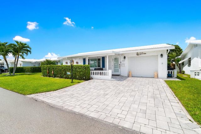 2107 SW 22nd Street, Boynton Beach, FL 33426