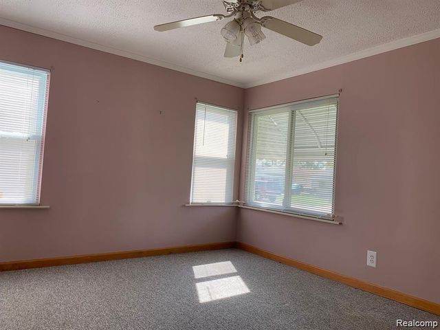7428 Deering Street, Westland, MI 48185