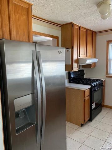 7428 Deering Street, Westland, MI 48185
