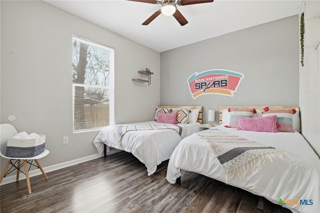 230 Thompson Place, San Antonio, TX 78225