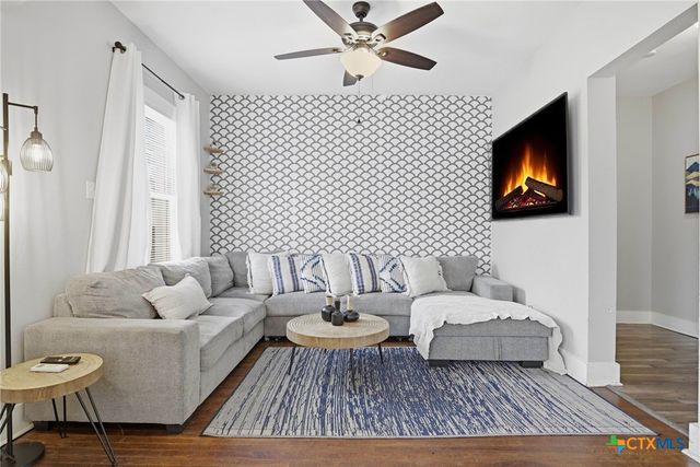 230 Thompson Place, San Antonio, TX 78225