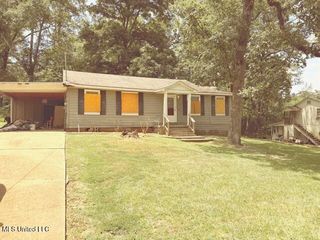 3159 Alameda Drive, Jackson, MS 39212