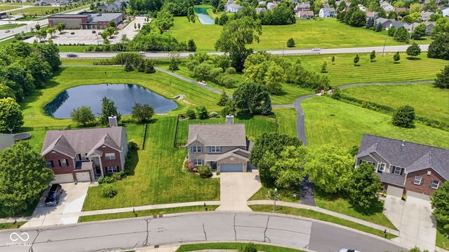 9080 N Falling Waters Drive, Mccordsville, IN 46055